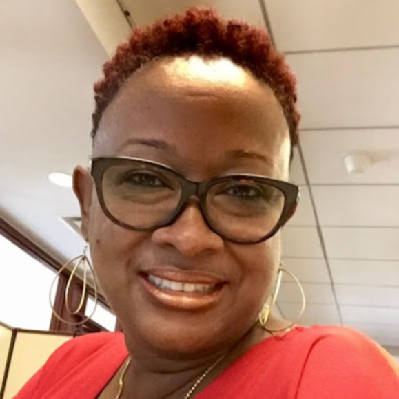 Meet your Posher, Michelle - Picture 1 of 1